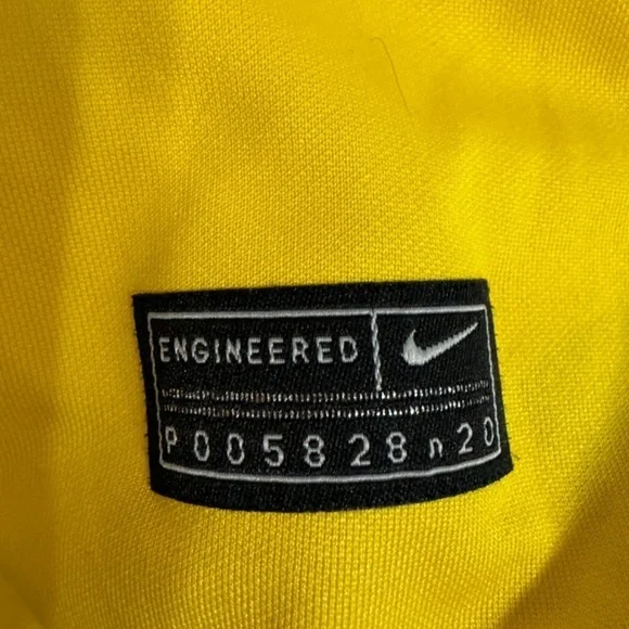 Brasil Nike Soccer Football Green Yellow Jersey Men’s Medium - Picture 10 of 12